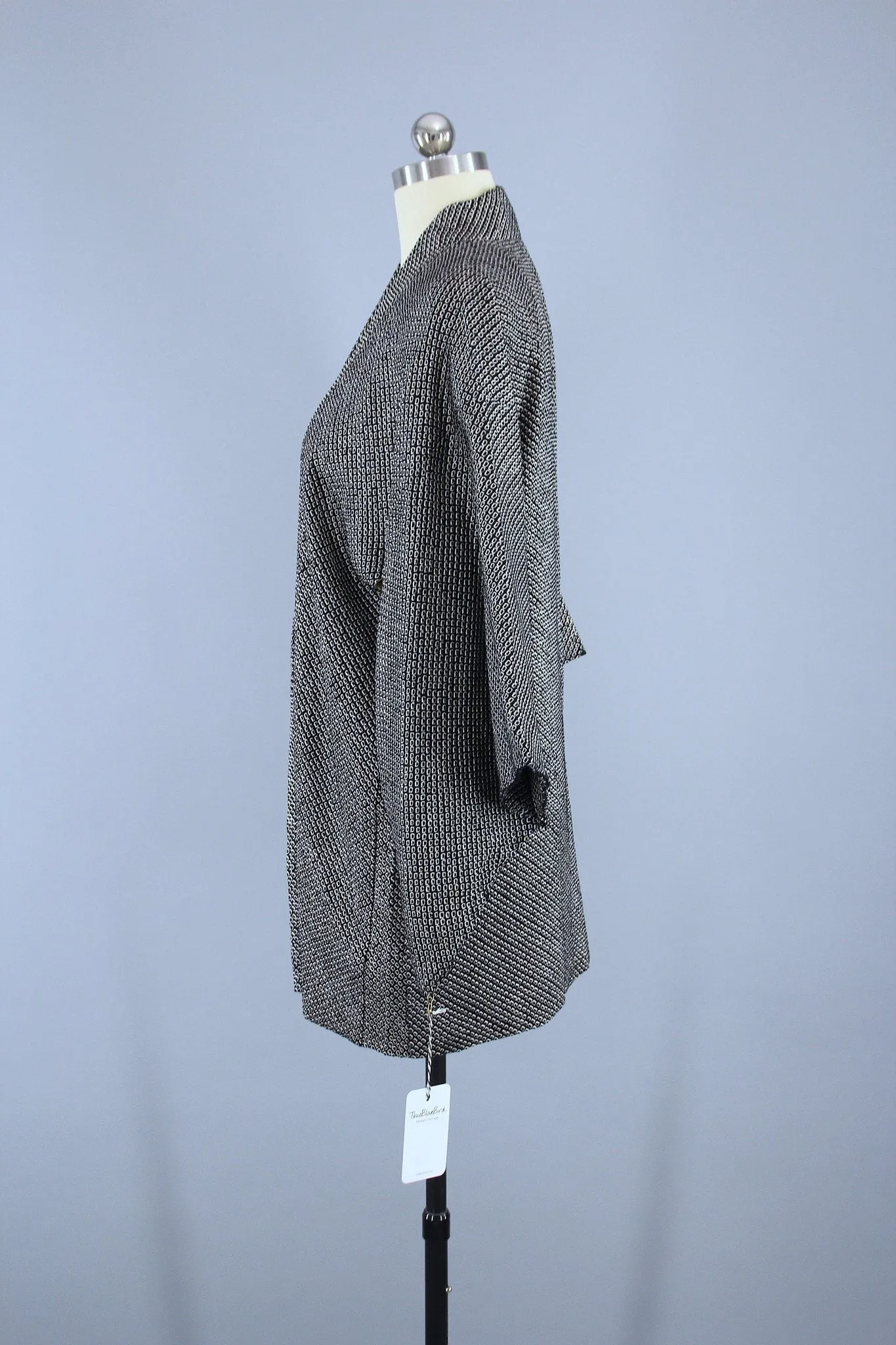 1960s Vintage Silk Haori Kimono Jacket Cardigan / Black & White Shibori Dyed