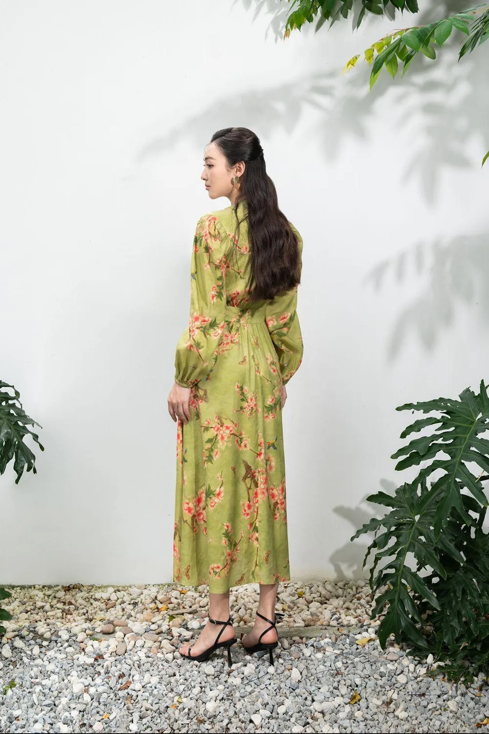 Adriel A-line Puffy Sleeved Linen Midi Dress