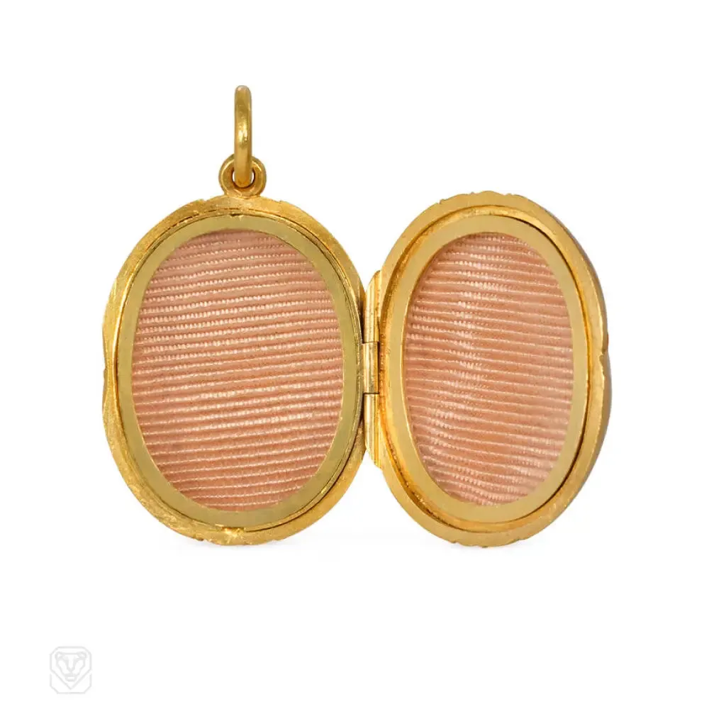 Antique fluted gold locket