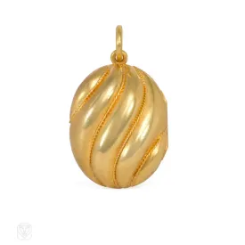 Antique fluted gold locket
