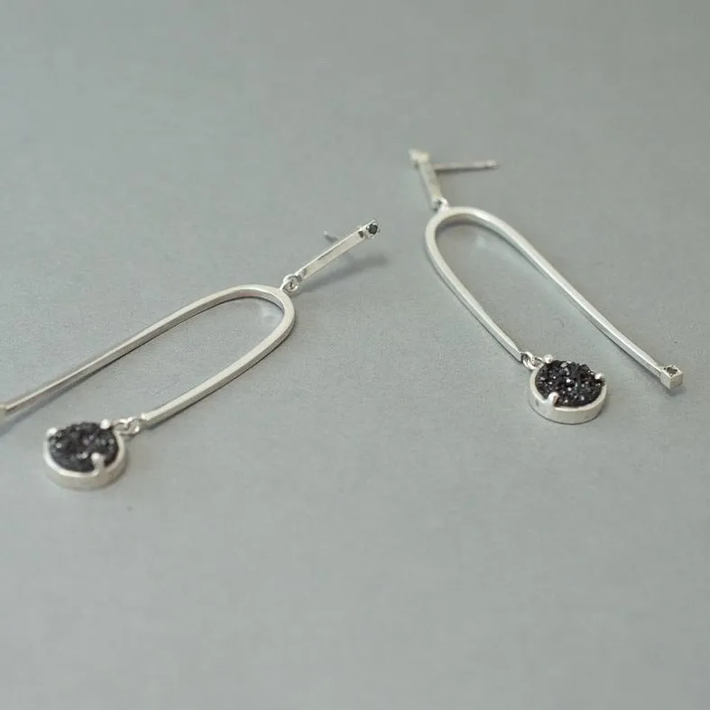 BLACK DIAMOND AND DRUZY MOBILE EARRING