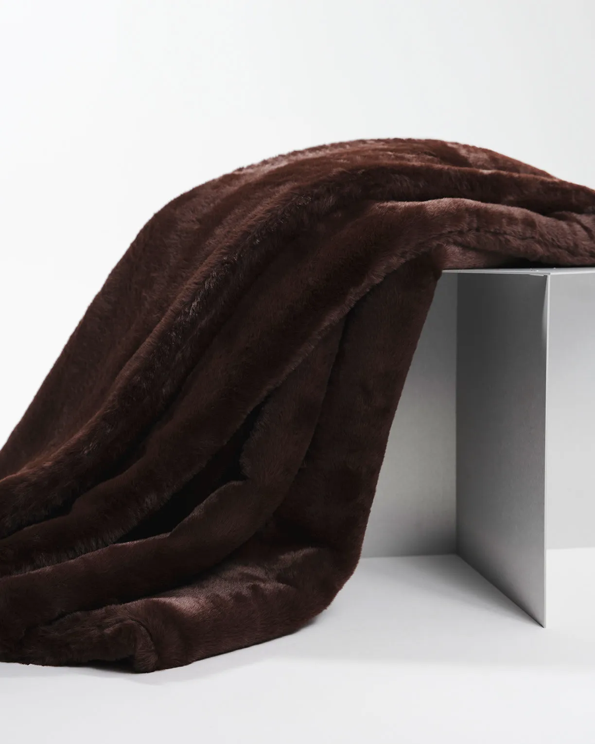 Brady Blanket Espresso