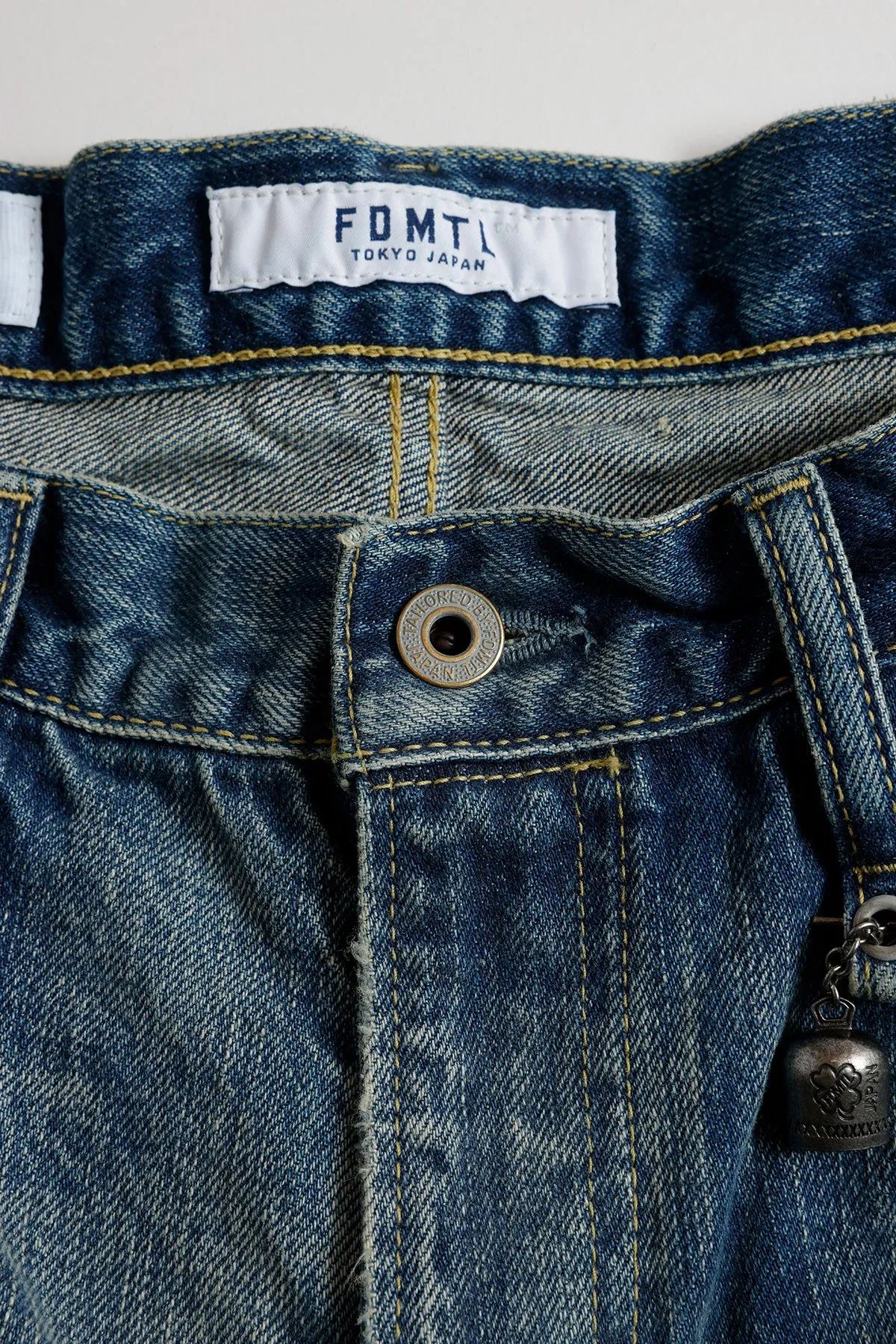 CLASSIC STRAIGHT DENIM CS116