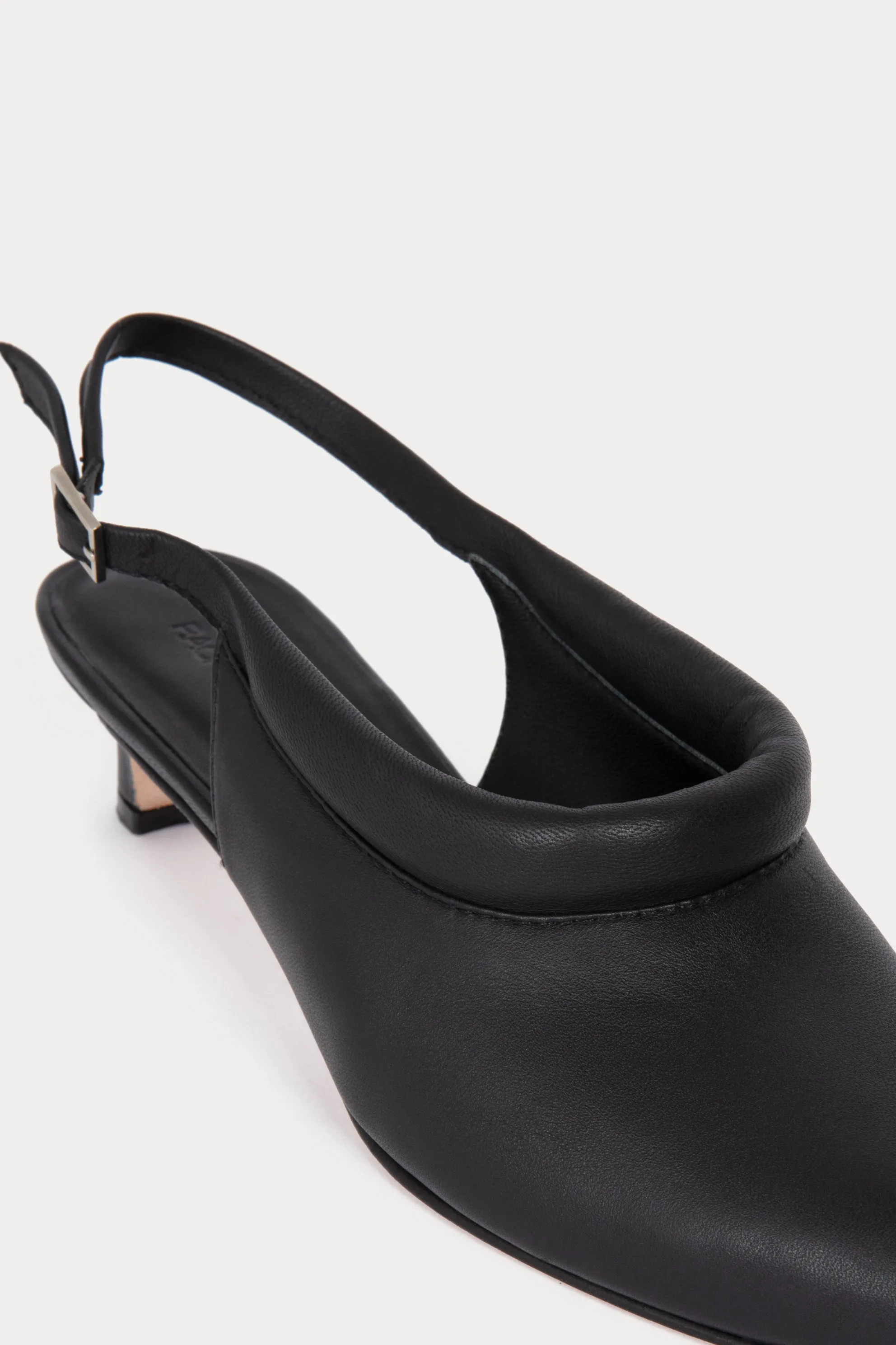 Clemmie Slingback