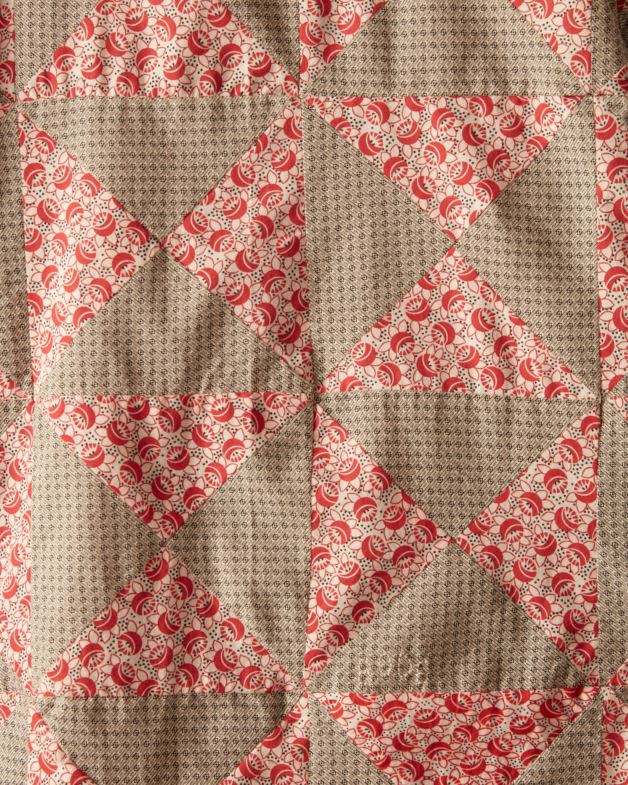 Deco Puzzle Patchwork Short Sleeve Shirt