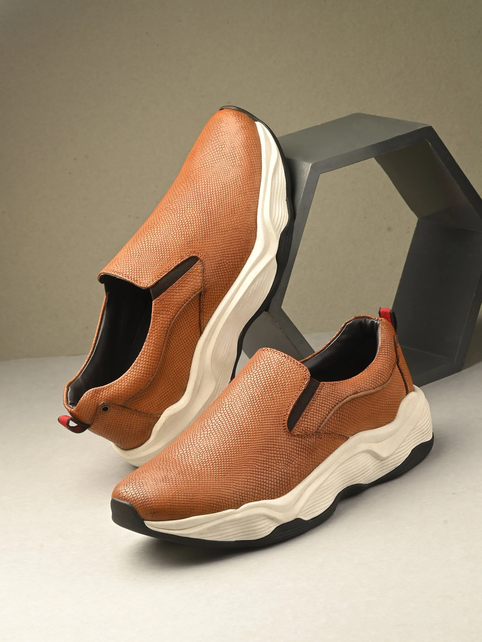 Hitz Men's Tan Leather Casual Shoes