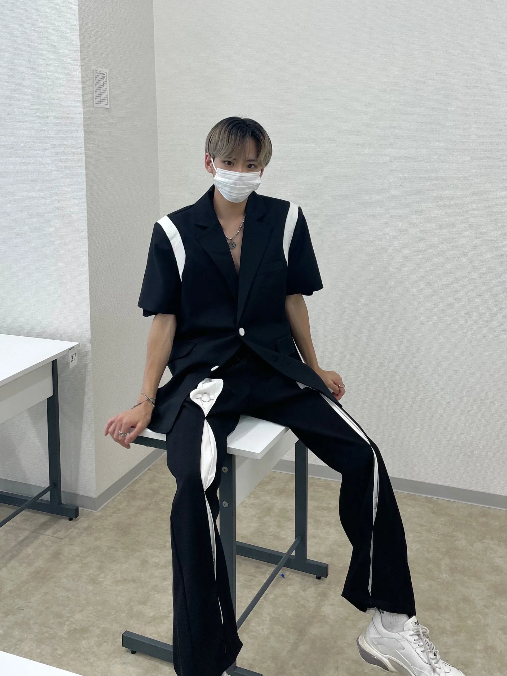 [_.iue._] stitching suit jacket ao06