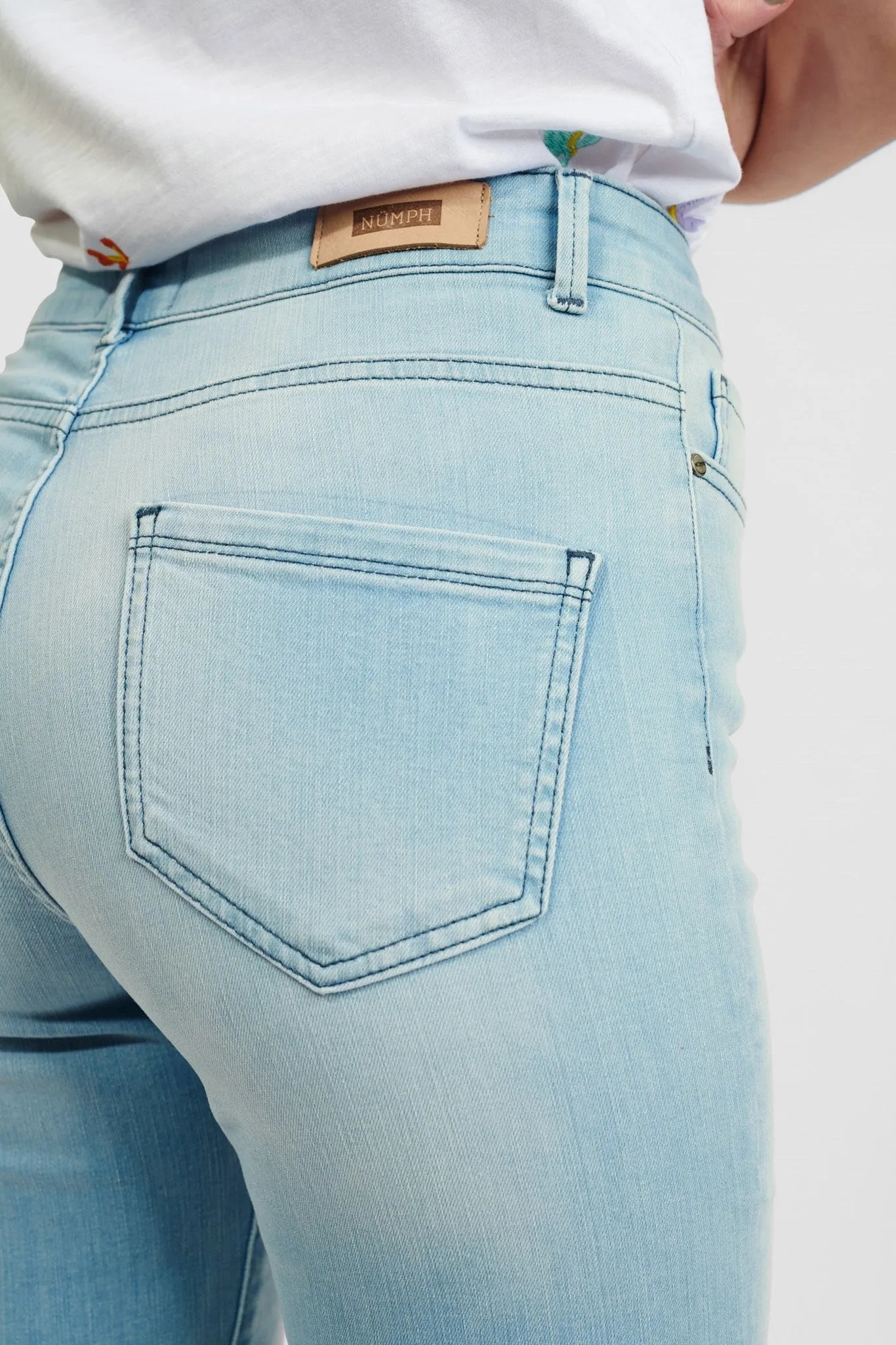 NUCANYON JEANS - Light Blue Denim