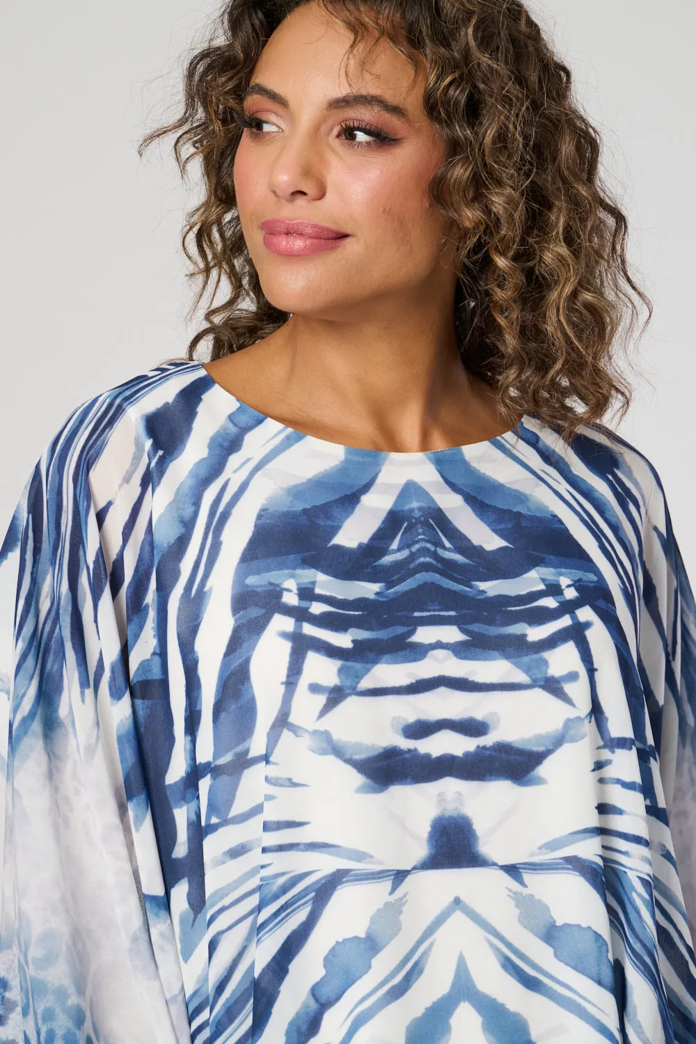 Saloos Cape Style Top with Necklace