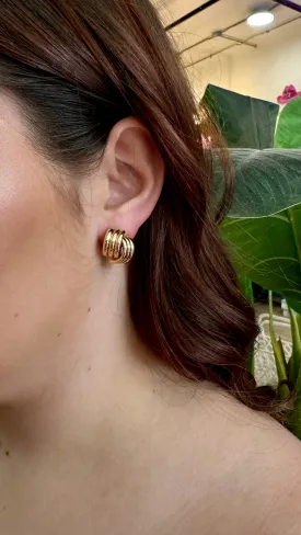 Trinity Ribbed Gold Earring